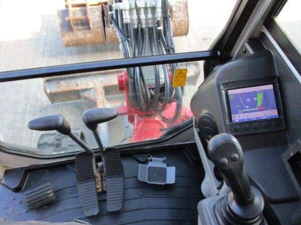 Takeuchi TB230 (375) – Image 21
