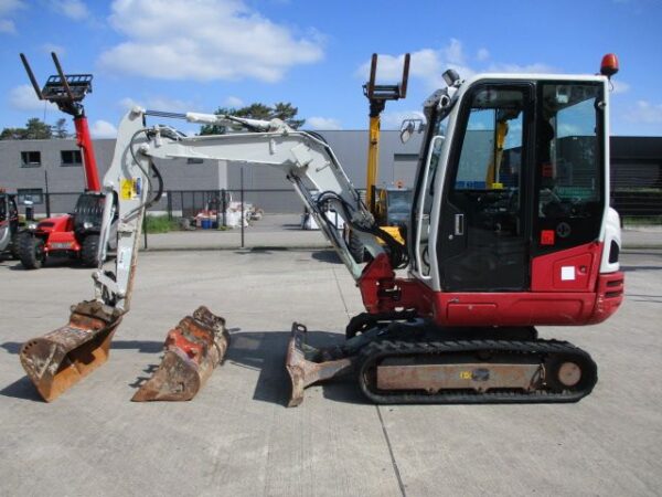 Takeuchi TB230 (375) – Image 24