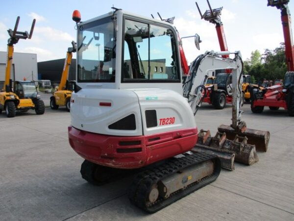 Takeuchi TB230 (375) – Image 6