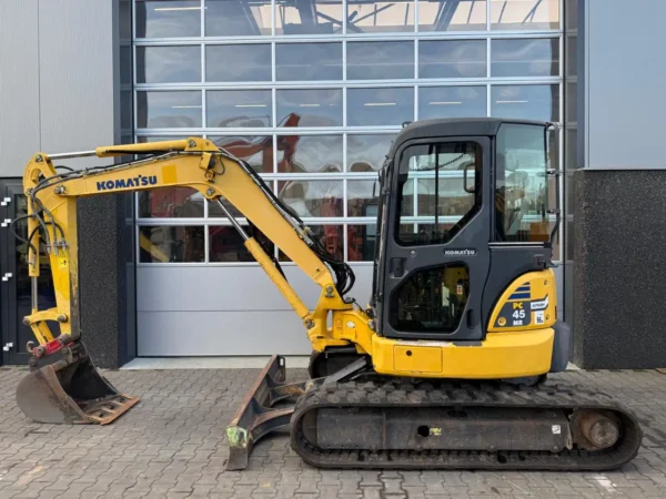 Komatsu PC45MR-3