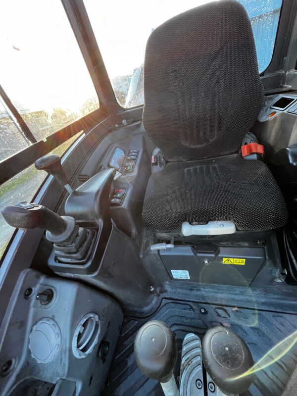 Volvo ECR 25 D – Image 10
