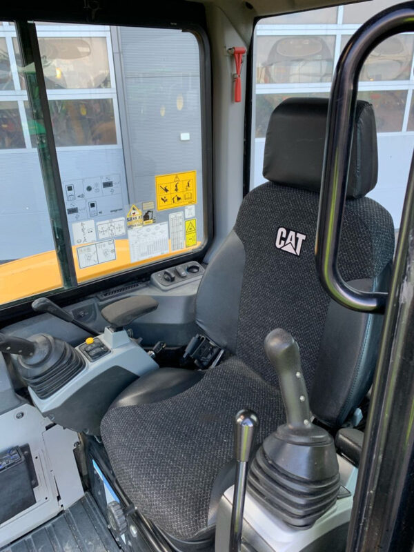 BobCat 305.5E2 – Image 10