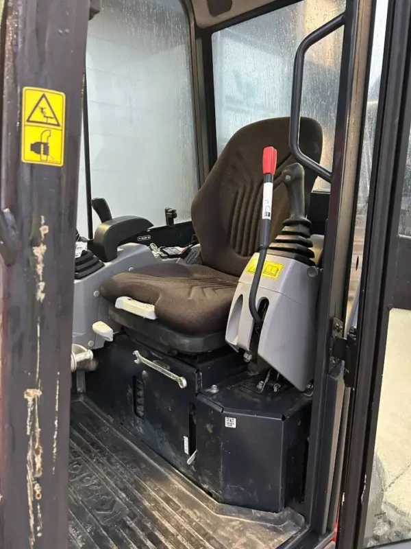 Kubota U 27-4 – Image 12