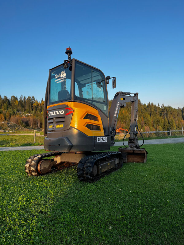 Volvo ECR 25 D – Image 12