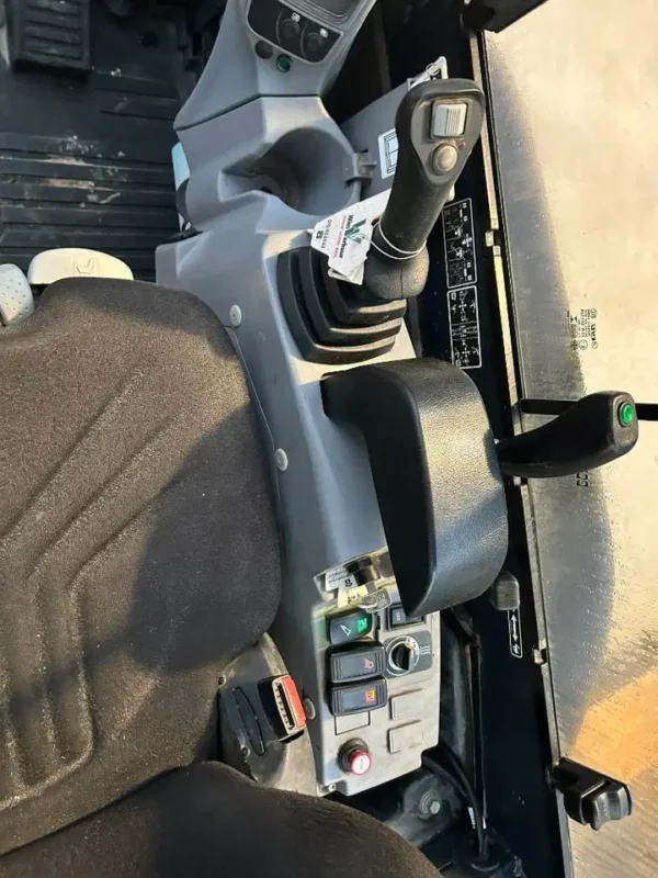 Kubota U 27-4 – Image 14
