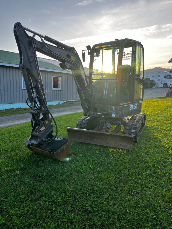 Volvo ECR 25 D – Image 15