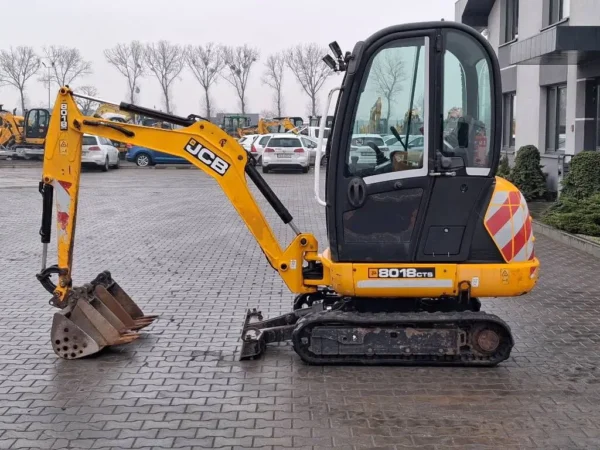 JCB 8018 CTS – Image 2