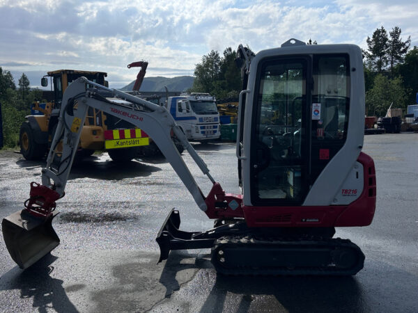 Takeuchi TB216 – Image 2
