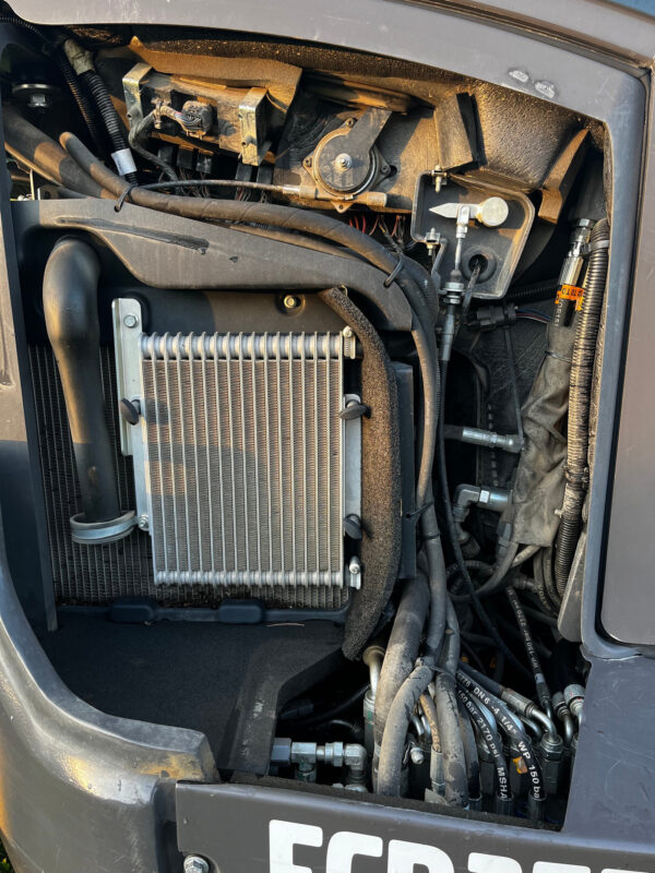 Volvo ECR 25 D – Image 21