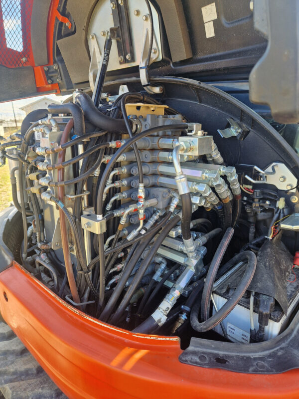Kubota U55-4 – Image 22