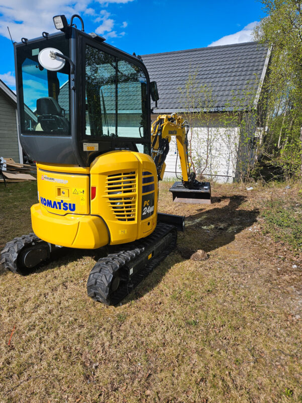 Komatsu PC24MR – Image 3