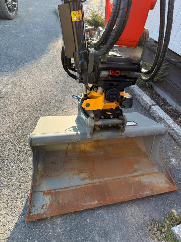 Kubota U27-4 HI avec rotor inclinable – Image 4
