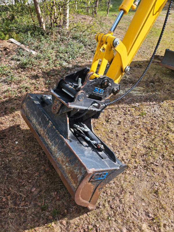 Komatsu PC24MR – Image 5