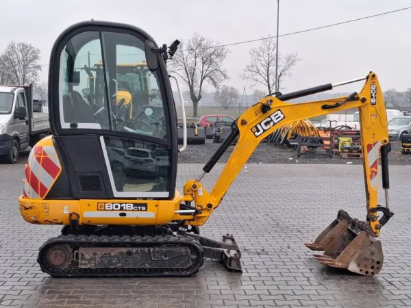 JCB 8018 CTS – Image 5