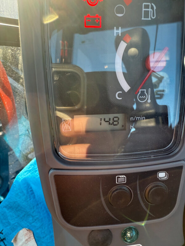 Kubota U27-4 HI avec rotor inclinable – Image 7