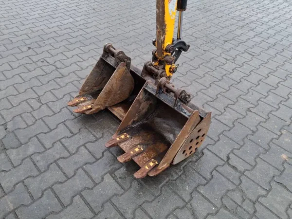 JCB 8018 CTS – Image 8
