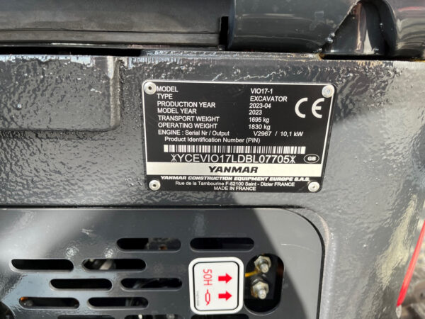 Yanmar Vio17 – Image 9