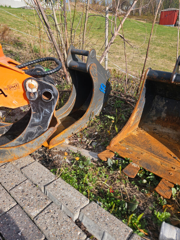 Komatsu PC24MR – Image 9