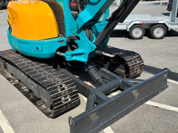 Kubota U30 – Image 9
