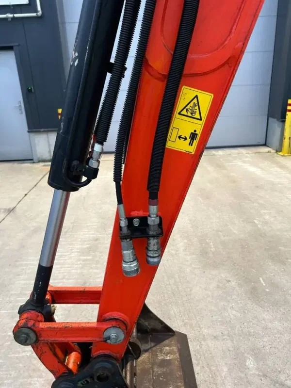 Kubota U 27-4 – Image 9