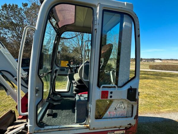 Takeuchi TB125 – Image 9