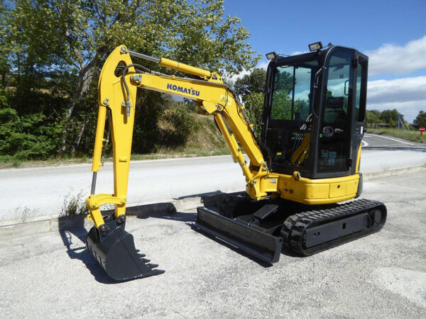 KOMATSU PC 26 MR-3 – Image 15