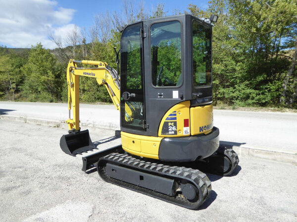 KOMATSU PC 26 MR-3 – Image 8