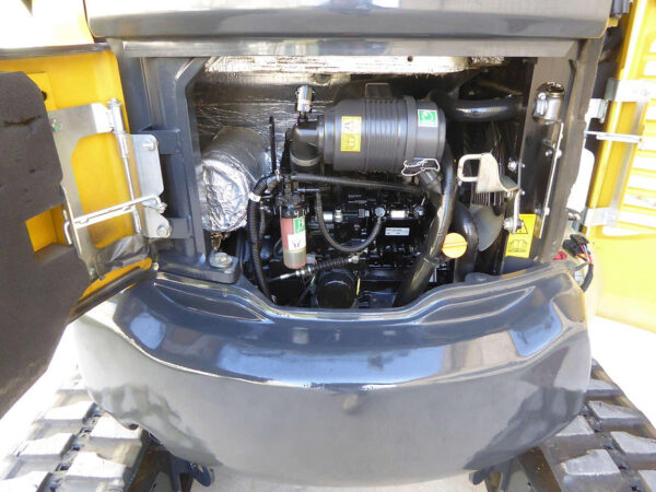 KOMATSU PC 26 MR-3 – Image 6