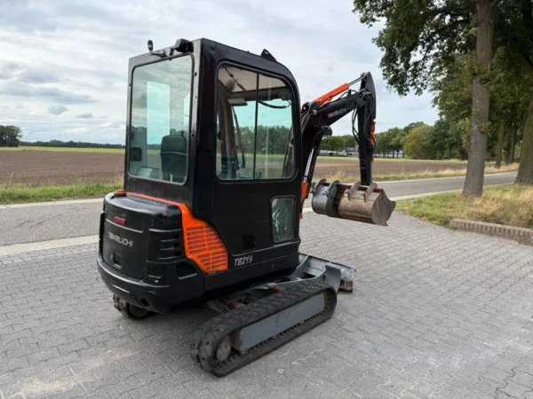 Takeuchi TB219 – Image 4